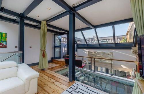 Bloomsbury Apartment | Elegant Penthouse with Pet-Friendly Amenities & Top Reviews