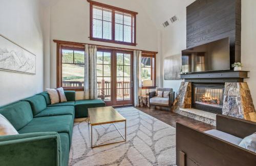 Peak 8 House | Elegant Penthouse at One Ski Hill with Private Pool & Spa