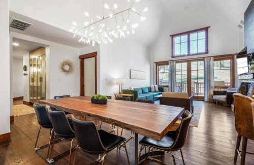 Peak 8 House | Elegant Penthouse at One Ski Hill with Private Pool & Spa