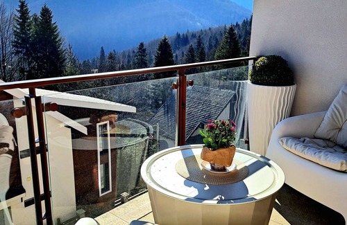 Sinaia Apartment | Elegant Penthouse in Sinaia Near Peles Castle and Gondola