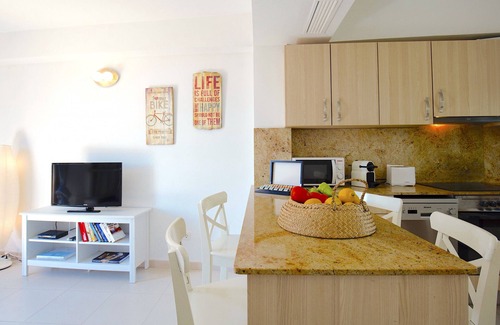 La Llotja-Born Apartment | Top-Rated Penthouse with Terrace by the Cathedral