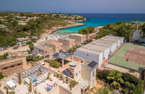Cala Anguila-Cala Mendia Apartment | Penthouse Las Palmeras by Interhome