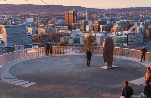 Gronland Apartment | Elegant Penthouse with Rooftop Terrace Near Oslo S