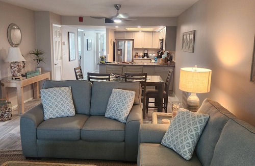Sanibel Condo | Ocean View Penthouse Condo Steps from Sanibel Beach