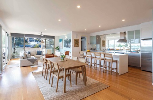 Yamba Apartment | Penthouse on the Ritz - Oceanstays