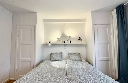 Orgryte-Harlanda Apartment | Pet-Friendly Penthouse Near Liseberg with Top Reviews