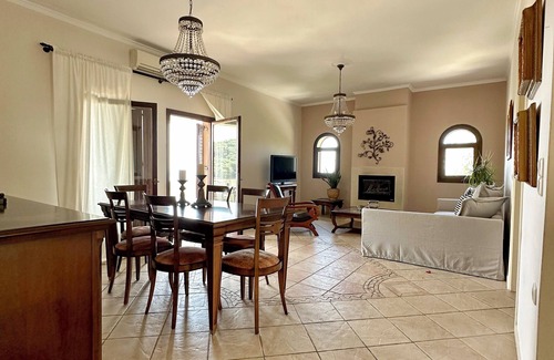 Parga Apartment | Seaside Penthouse Suite with Delightful Breakfast Included
