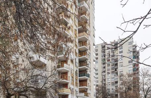 Novi Zagreb Apartment | Impressive Penthouse "Sky 17" with Balcony & Pool Access