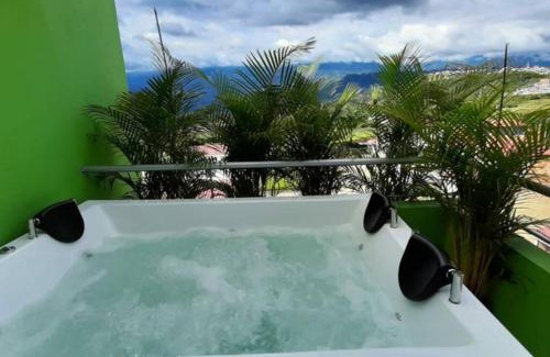 La Mesa Apartment | Relaxing Penthouse with Private Spa and Hot Tub
