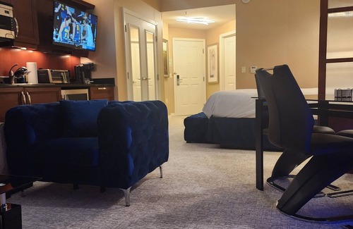 Las Vegas House | Stylish Penthouse Studio with Balcony & Strip Views