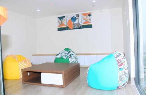 Tuy Hoa Apartment | Elegant Penthouse the Light: Family-Friendly Retreat Awaits