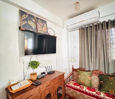 Virac House | Ocean View Penthouse Unit at Sonia's Island Stay