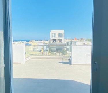 St. Andrew's Apartment | Inviting Penthouse Valentines: Pet-Friendly Retreat