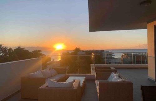 Trou aux Biches Apartment | Oceanfront Penthouse Vue Mer - Mont Choisy Awaits You
