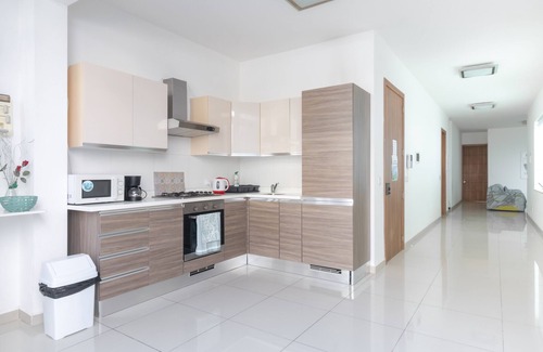 Bugibba Apartment | St. Paul's Bay Penthouse with SEA VIEW & Breakfast Included