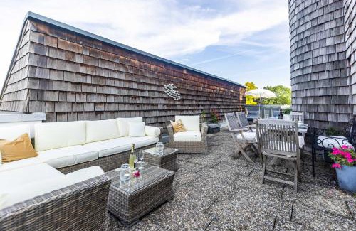 Kressbronn Apartment | Scenic Penthouse Weitblick with Breathtaking Lake Views