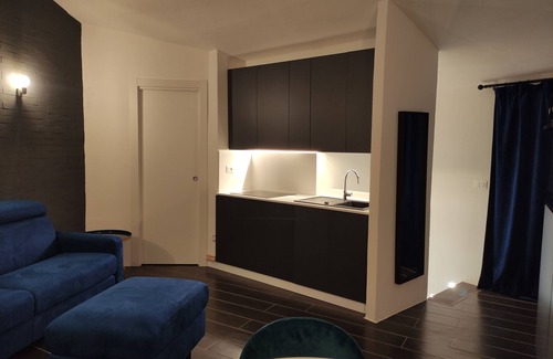 Badolato Apartment | Penthouse Retreat with Ocean View and Pet-Friendly Perks