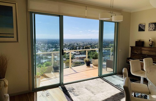 Doncaster Apartment | Penthouse with Amazing Views