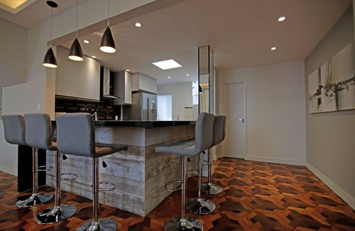 Copacabana Condo | Elegant Penthouse with Pool, Terrace & BBQ - 10/10 Rating