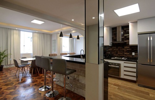 Copacabana Condo | Elegant Penthouse with Pool, Terrace & BBQ - 10/10 Rating