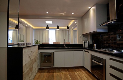 Copacabana Condo | Elegant Penthouse with Pool, Terrace & BBQ - 10/10 Rating