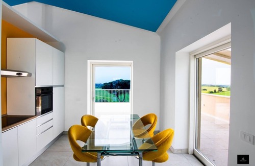 Zona XLIX Santa Maria di Galeria Bed & Breakfast | PENTHOUSE WITH EXCEPTIONAL VIEWS OF THE ROMAN COUNTRYSIDE WITH LARGE CIRCULAR TERRACE