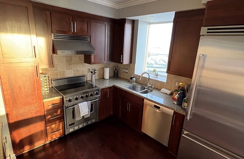 Waterfront Condo | Oceanview Penthouse: Pet-Friendly with Pool Access