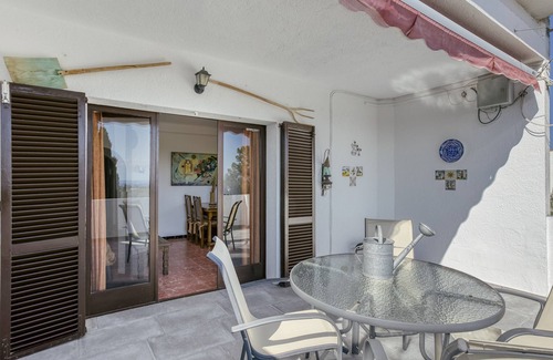El Mas Bosca Apartment | Sea View Apartment Ático in Roses with Wi-Fi & Terrace