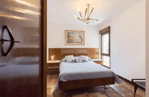 Ciudad Vieja Apartment | Charming Penthouse with Terrace in the Old City