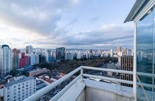 Consolacao Hotel | Stunning Penthouse with Breathtaking São Paulo Views