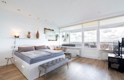 Sierksdorf Apartment | Experience Oceanfront Bliss at Penthouse Wolke 12