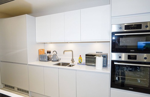 Slough Hotel | Elegant Penthouses in Slough with Breakfast Options