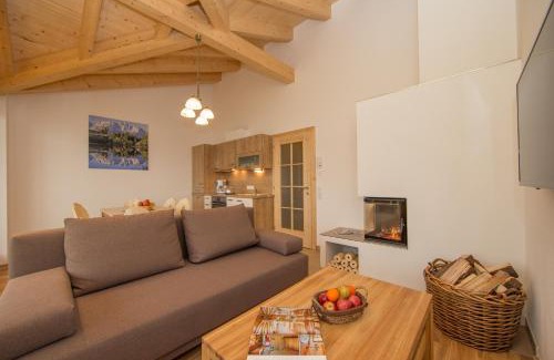 Lahntal House | Beautiful Villa Mandl: Garden, Pool & Sauna Retreat