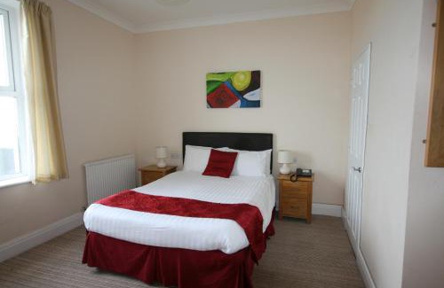 Newquay Hotel | Discover Pentire Hotel: Oceanfront Retreat with Spa & Pool