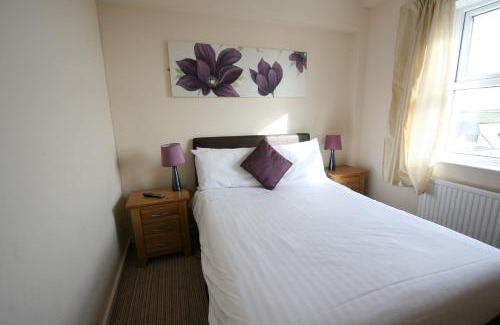 Newquay Hotel | Discover Pentire Hotel: Oceanfront Retreat with Spa & Pool