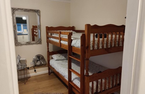 Dol-y-Gaer Bed & Breakfast | Cozy Pentre Cottage: Pet-Friendly Stay Near Craig y Nos