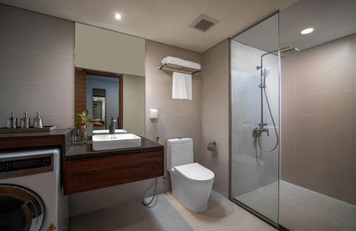 Nhat Tan Apartment | Delightful PentStudio West Lake Hanoi with Private Pool