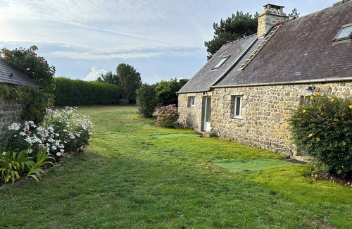 Crozon House | Discover Penty on Cap de la Chèvre with Ocean View & Pool