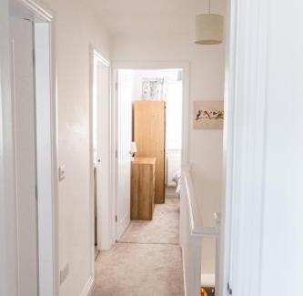 Skegby House | Comfortable Sutton House: Family-Friendly with Breakfast Included