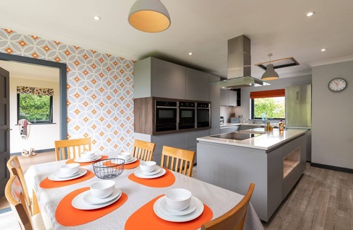 Llanfairpwllgwyngyll House | Penyrorsedd - Pet Friendly Holiday Home with Top Reviews