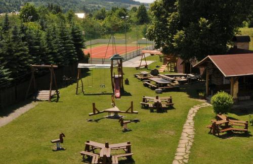 Terchova House | Discover Penzión Šuštiak: Pet-Friendly Retreat with Pool