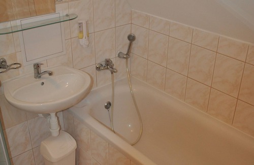 Trencianske Teplice House | Budget-Friendly Penzión AQUA with Family Amenities