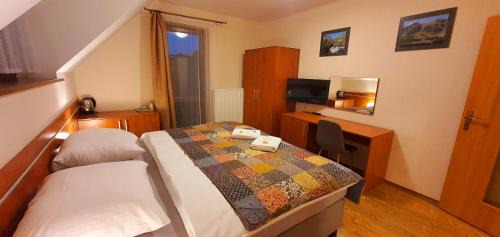 Velka Lomnica House | Beautiful Penzión Biela Voda: Top-Rated & Pet Friendly Stay