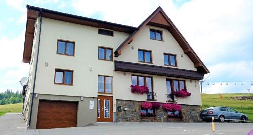 Zdiar House | Child-Friendly Retreat at Penzión Ciriak - Guest Rated 9.3