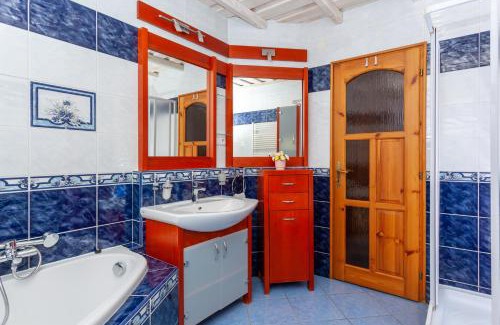 Zdiar House | Inviting Penzión Javor: Family-Friendly with Hot Tub Access