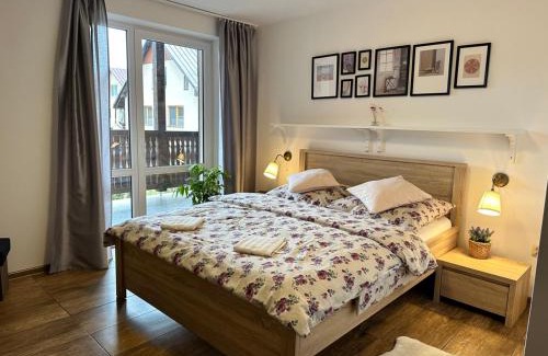 Cerveny Klastor House | Cozy Penzión Jolla: Family-Friendly Retreat Awaits You