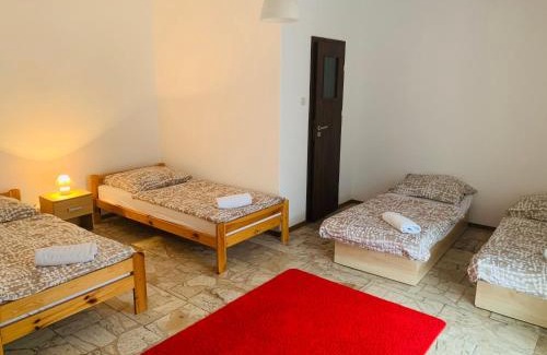 Nizny Slavkov House | Discover Penzión Music: Family-Friendly Stay with Breakfast