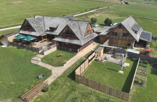 Slovenska Ves House | Guest Rated 9.8: Penzión pod Magurou with Family Amenities