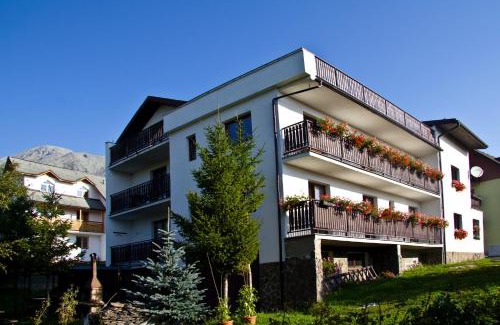 Novy Smokovec House | Pet-Friendly Escape at Penzión Sibír - Rated 9.3/10!