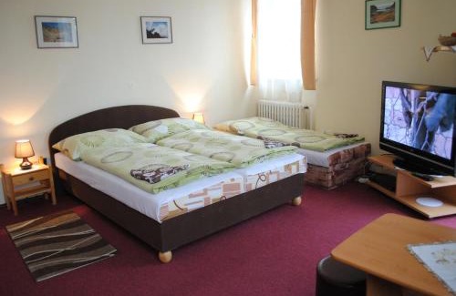 Poprad Hotel | Budget-Friendly Stay at Penzión Slávia with Breakfast Included